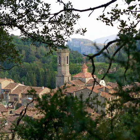 Estrella 2* Rupit